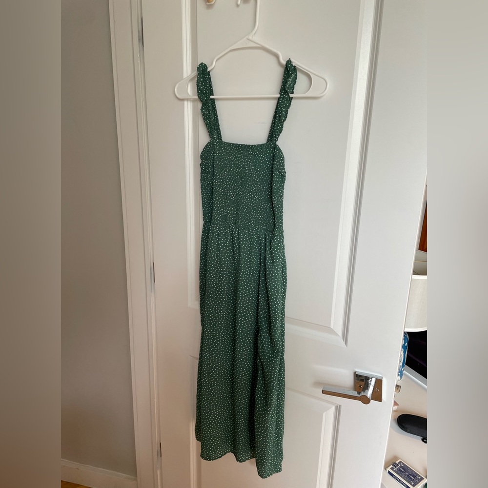 Abercrombie and Fitch green ruffled midi dress with slit, XS